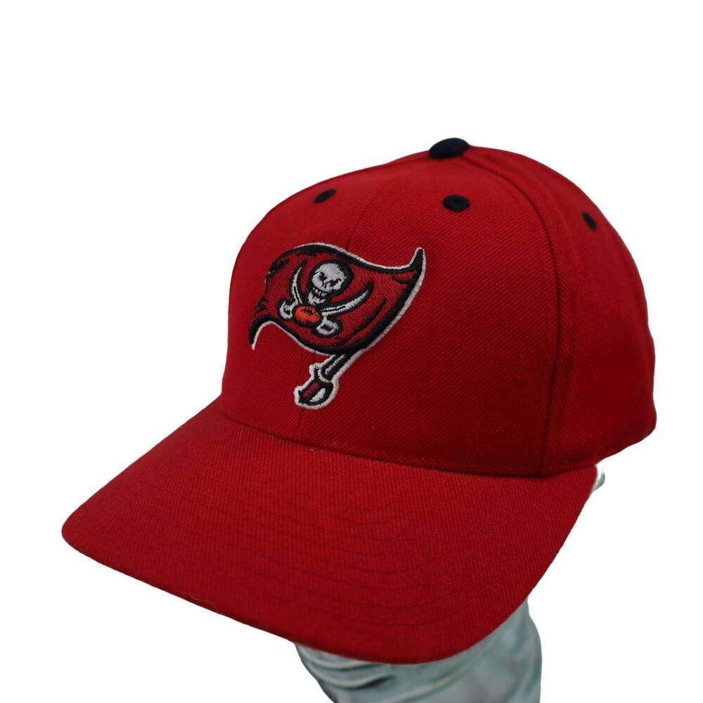 Vintage NWT Logo Athletic Tampa Bay Buccaneers Snapback Hat